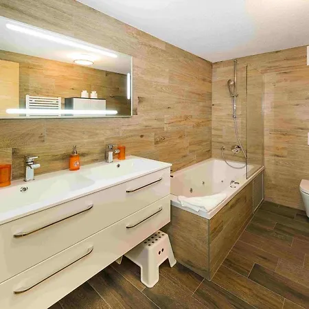 Azapartments Lunic Daire *