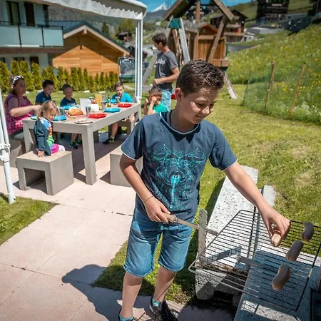 Azapartments Lunic *