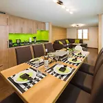 Azapartments Lunic
