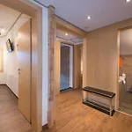Azapartments Lunic Apartment *